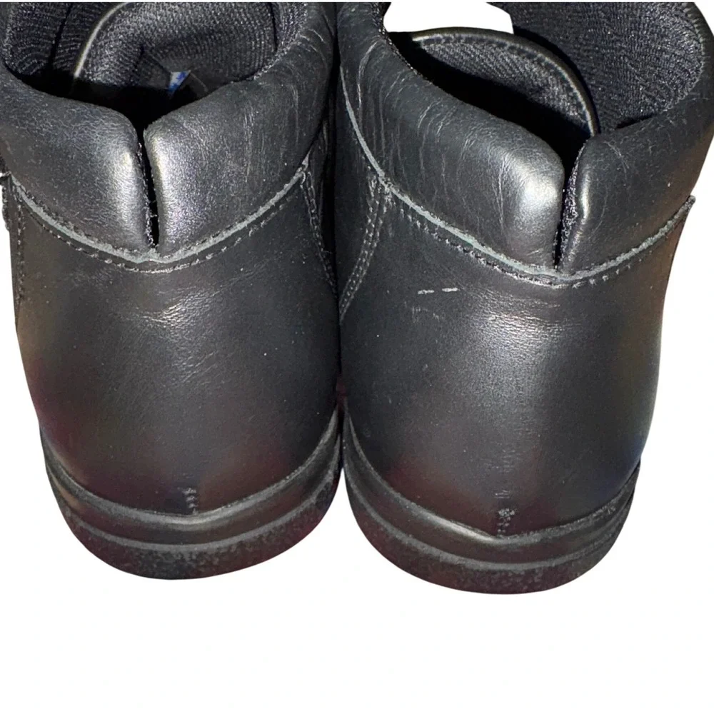 Cosyfeet sz 7 US  EU 38 ‎ Julia Boots in Black